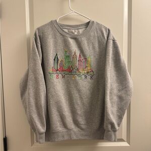 Gray New York Skyline Embroidered Crewneck Sweatshirt XL